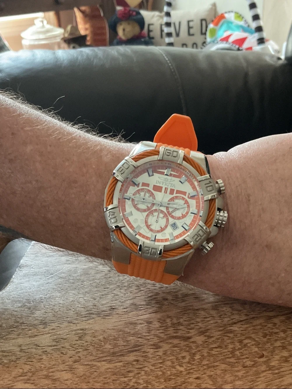 Invicta Men's Star Wars BB-8 silver dial- Battery